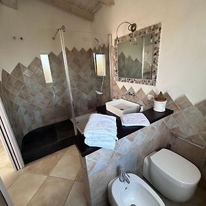 Camera con letto king size